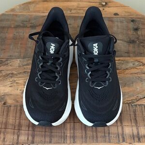 Hoka Arahi 8 Black and White Athletic Sneakers